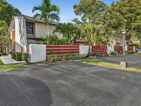 3008 Willow Ln 265, Hollywood FL 33021