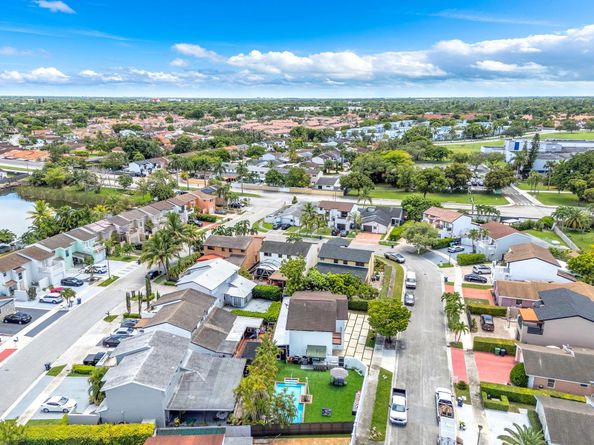 5663 SW 130th Avenue, Miami FL 33183