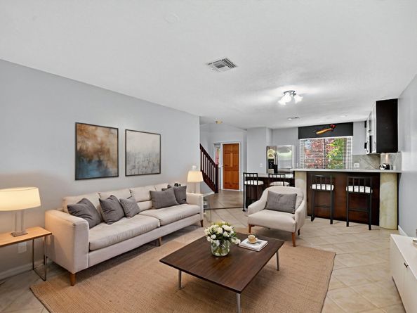 326 W Pine 19 Street 19, Lantana FL 33462