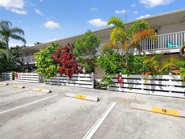 326 W Pine 19 Street 19, Lantana FL 33462