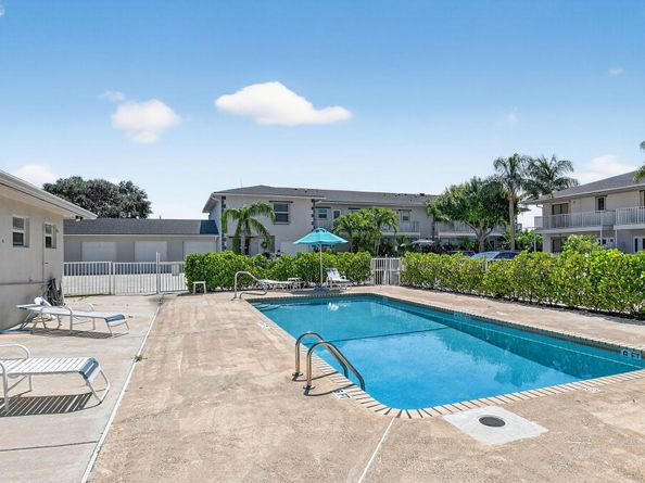 326 W Pine 19 Street 19, Lantana FL 33462