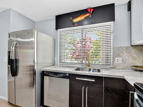 326 W Pine 19 Street 19, Lantana FL 33462