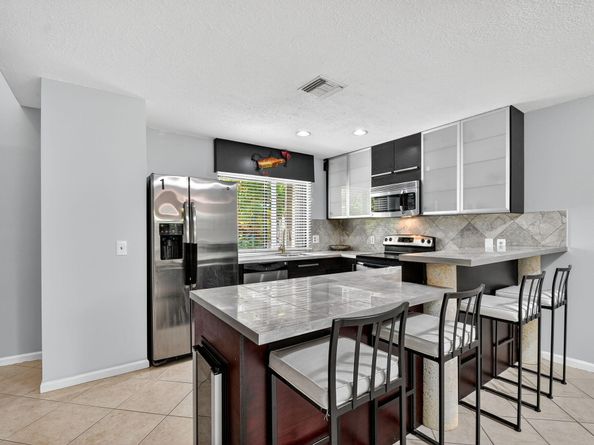 326 W Pine 19 Street 19, Lantana FL 33462