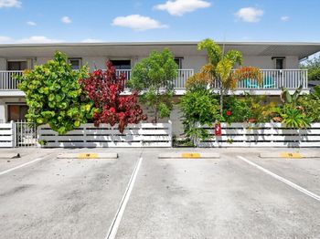 326 W Pine 19 Street
