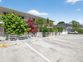 326 W Pine 19 Street 19, Lantana FL 33462