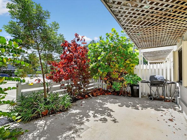 326 W Pine 19 Street 19, Lantana FL 33462