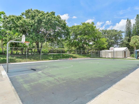 3051 NW 48th Ave 808, Coconut Creek FL 33063