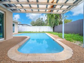 1121 N 66th Ter, Hollywood FL 33024