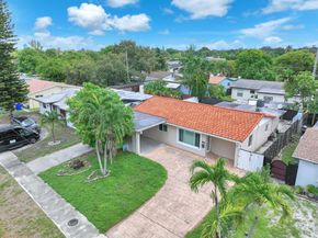 1121 N 66th Ter, Hollywood FL 33024