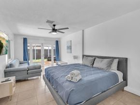 1121 N 66th Ter, Hollywood FL 33024