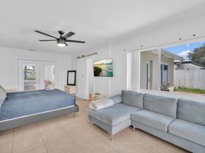 1121 N 66th Ter, Hollywood FL 33024