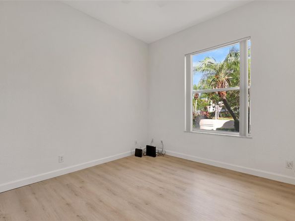 2690 Oakmont Drive, Weston FL 33332