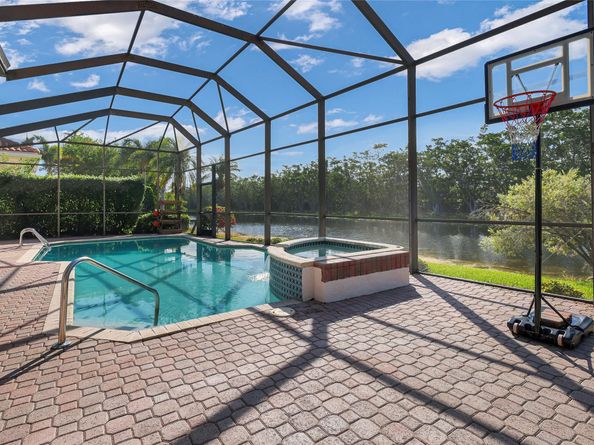 2690 Oakmont Drive, Weston FL 33332