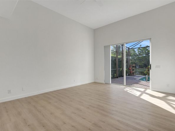 2690 Oakmont Drive, Weston FL 33332