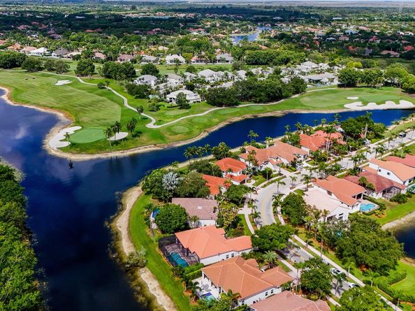 2690 Oakmont Drive, Weston FL 33332