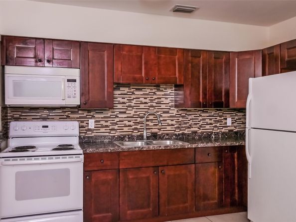 2230 SW 5th St, Fort Lauderdale FL 33312