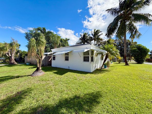 416 11th Avenue S, Lake Worth Beach FL 33460