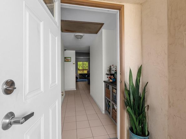2918 NE 8th Ter 204, Wilton Manors FL 33334