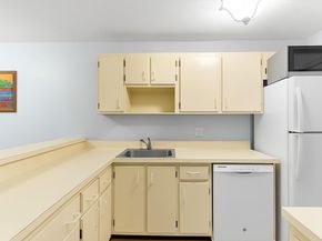 2918 NE 8th Ter 204, Wilton Manors FL 33334