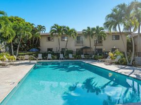 2918 NE 8th Ter 204, Wilton Manors FL 33334