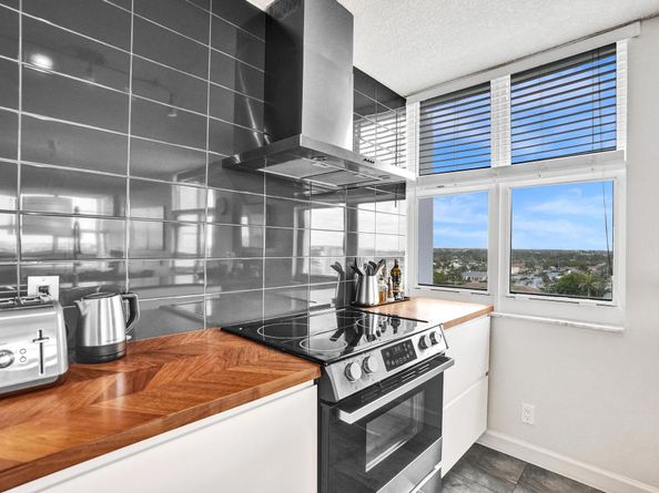 800 SE 20th Ave 915, Deerfield Beach FL 33441
