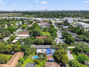 871 SW 10th St, Pompano Beach FL 33060