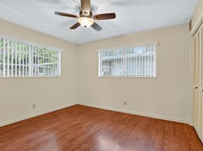 871 SW 10th St, Pompano Beach FL 33060