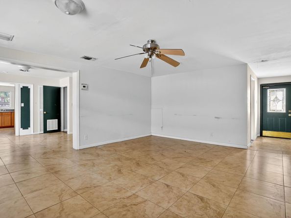 871 SW 10th St, Pompano Beach FL 33060