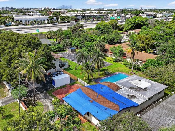 871 SW 10th St, Pompano Beach FL 33060