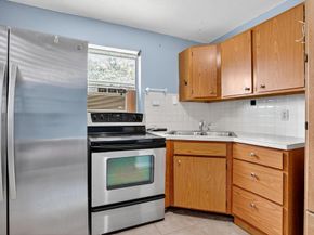 871 SW 10th St, Pompano Beach FL 33060