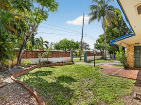 871 SW 10th St, Pompano Beach FL 33060