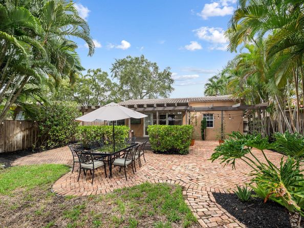 712 SE 11th Court, Fort Lauderdale FL 33316