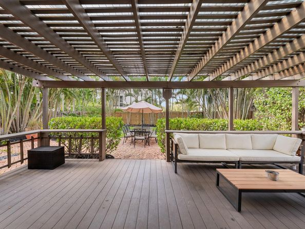 712 SE 11th Court, Fort Lauderdale FL 33316