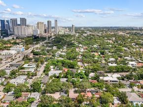 712 SE 11th Court, Fort Lauderdale FL 33316