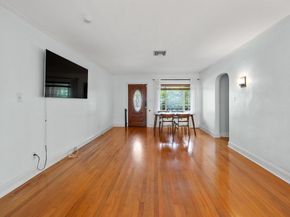 712 SE 11th Court, Fort Lauderdale FL 33316