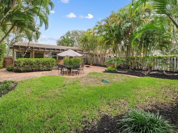 712 SE 11th Court, Fort Lauderdale FL 33316