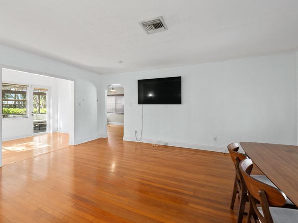 712 SE 11th Court, Fort Lauderdale FL 33316