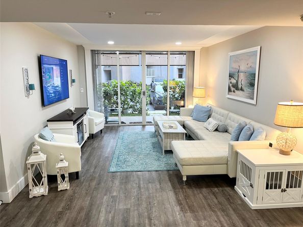 2721 Ocean Club Blvd 104, Hollywood FL 33019