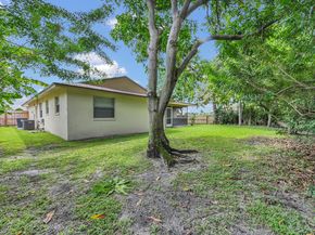 5001 Woodstone Circle, Lake Worth FL 33463