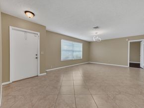 5001 Woodstone Circle, Lake Worth FL 33463