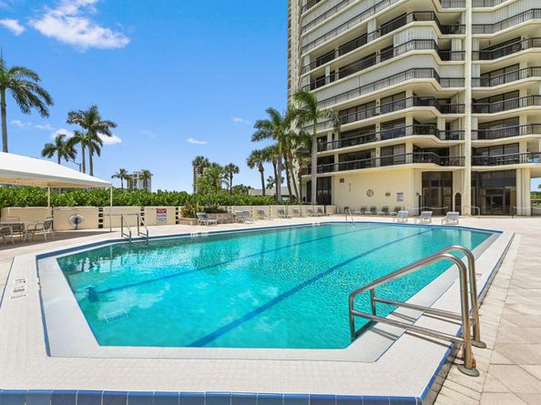 1900 Consulate Place 604, West Palm Beach FL 33401