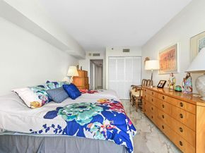 1900 Consulate Place 604, West Palm Beach FL 33401