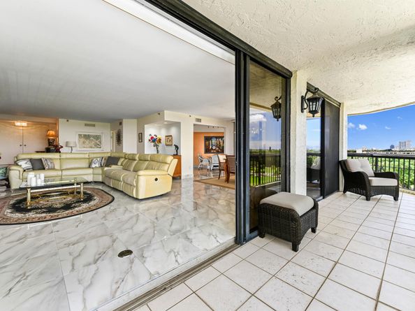1900 Consulate Place 604, West Palm Beach FL 33401