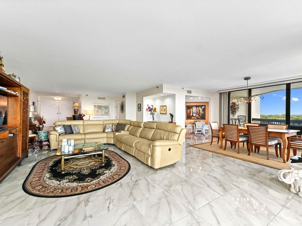 1900 Consulate Place 604, West Palm Beach FL 33401