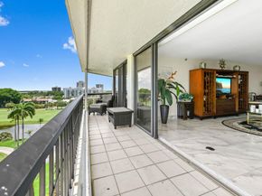 1900 Consulate Place 604, West Palm Beach FL 33401