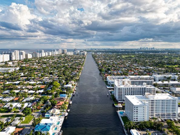 3100 NE 48th St PH18, Fort Lauderdale FL 33308