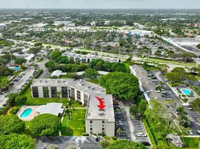 555 Banyan Tree Lane 302, Delray Beach FL 33483