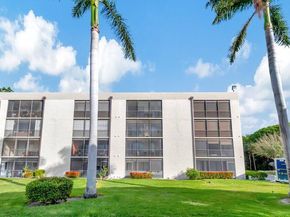 555 Banyan Tree Lane 302, Delray Beach FL 33483