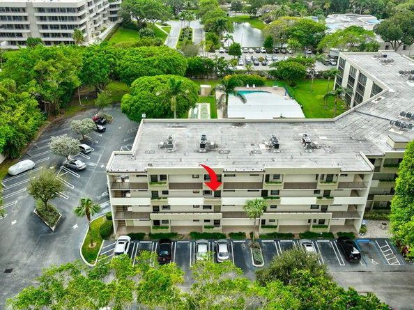 555 Banyan Tree Lane 302, Delray Beach FL 33483