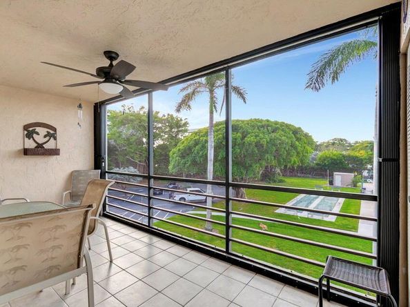 555 Banyan Tree Lane 302, Delray Beach FL 33483